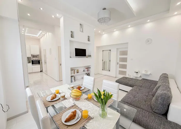 Izabellas Luxury Suite Downtown