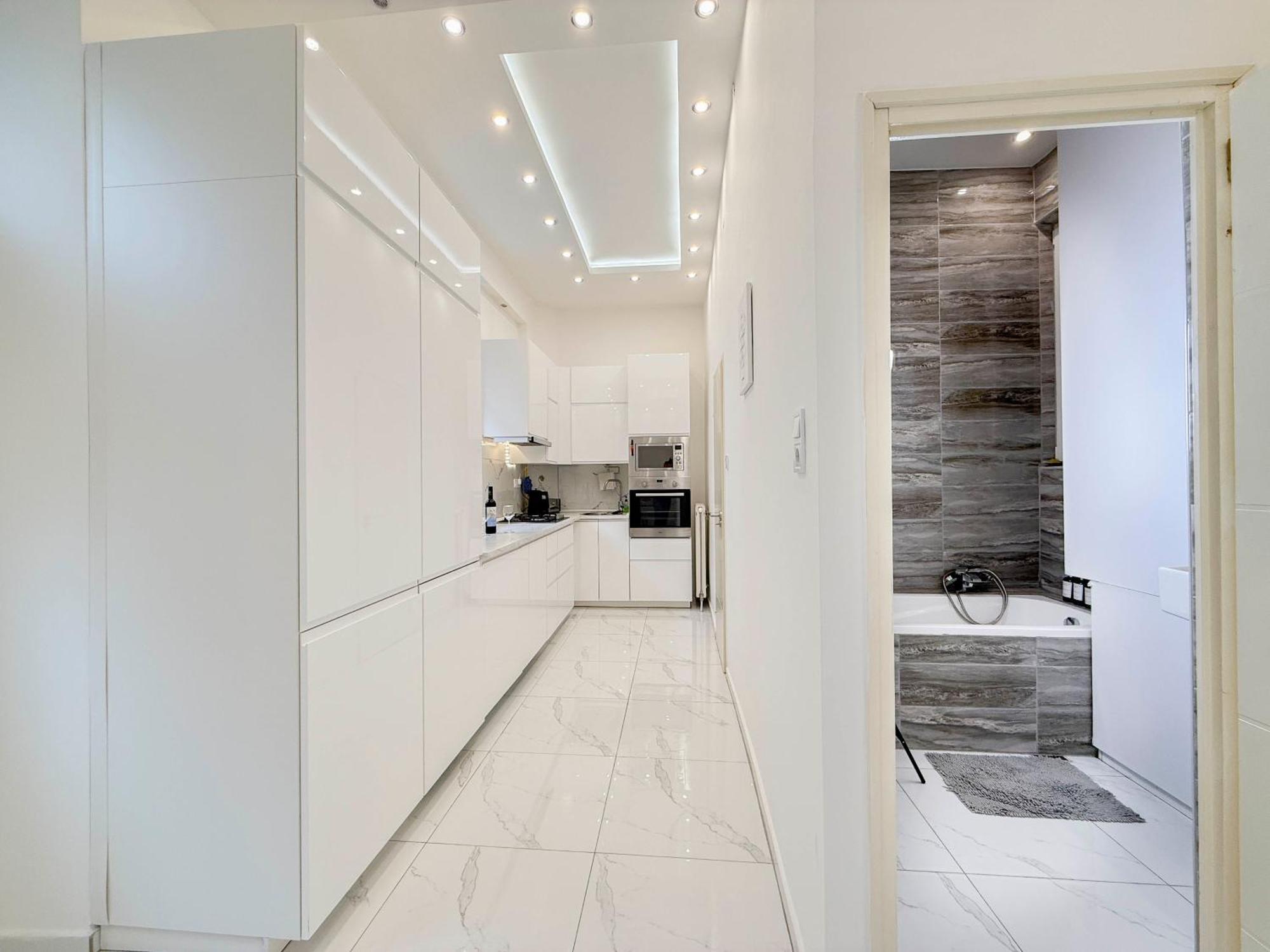 Izabellas Luxury Downtown Apartment Budapest